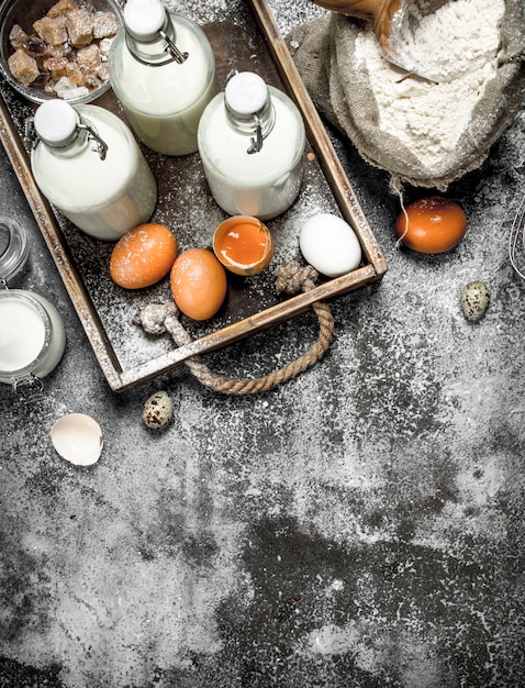 Składniki na drewnianym stole